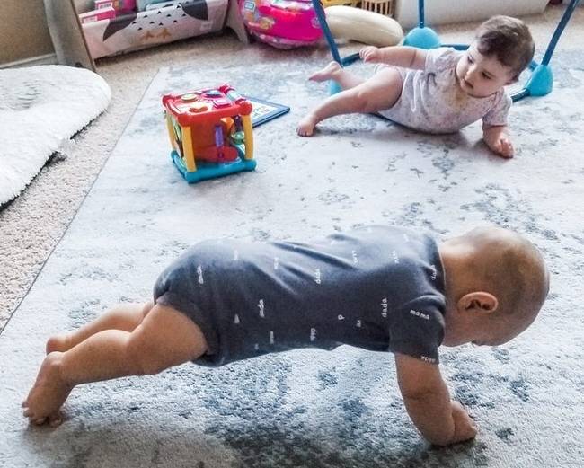 „A feleségem otthon szokott sportolni, és amikor hazaértem, láttam, hogy a fiam ugyanazt csinálja.”