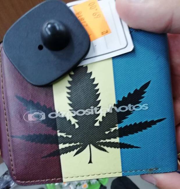 A tervező úgy döntött, hogy a legjobb, ha egy vízjeles képet használ fel a dizájnhoz.