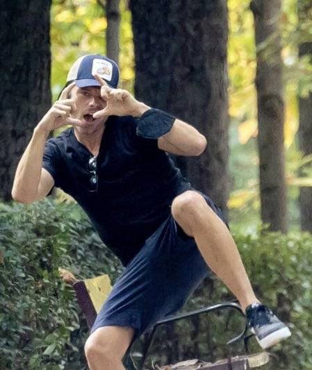 Sebastian Stan azt mondta: "Ott repül a kismadár!"
