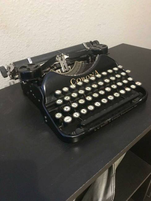 „Ezt az írógépet a dédnagyapámtól örököltem.''