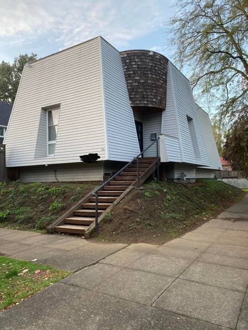A többihez képest ez a portlandi furcsa ház egész normálisnak tűnik.