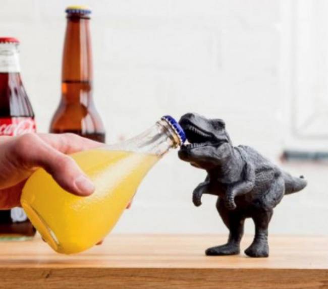 Dinoszauruszos sörnyitó.
