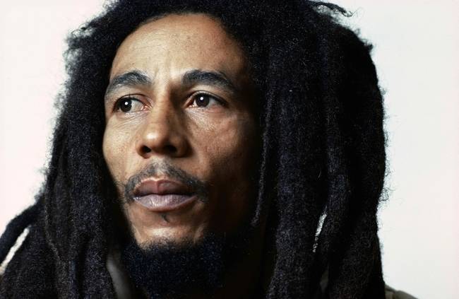 Bob Marley daganatos betegségét a CIA okozta.