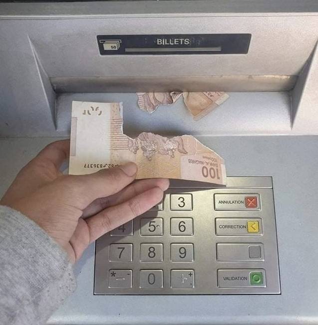 Amikor az univerzum emlékeztetni próbál, hogy spórolj kicsit.