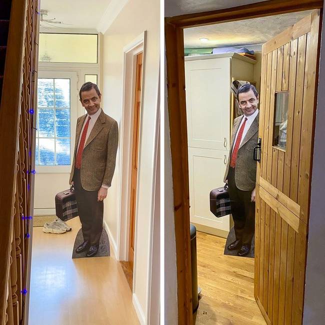 „Karácsonyra adtam apámnak ezt az élethű méretű Mr. Bean táblát. Azóta ide-oda rakja a ház körül, hogy megijessze vele anyámat."