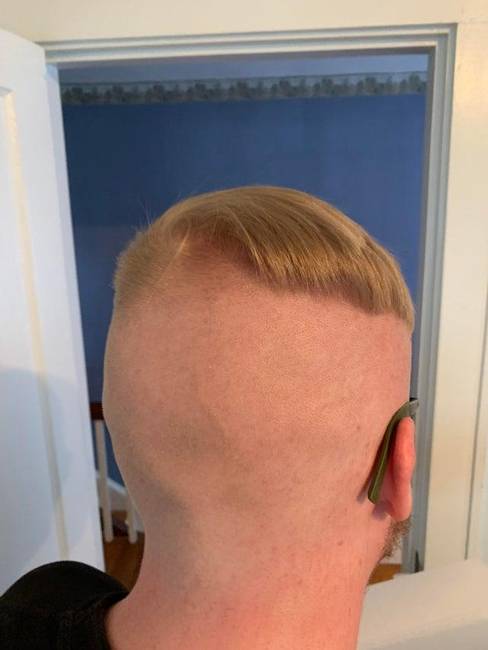 „Most jöttem haza a fodrásztól, és nem tudom, mitévő legyek."