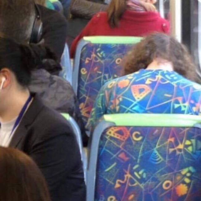 „Most már értem, hogy miért volt ilyen olcsó ez a póló."