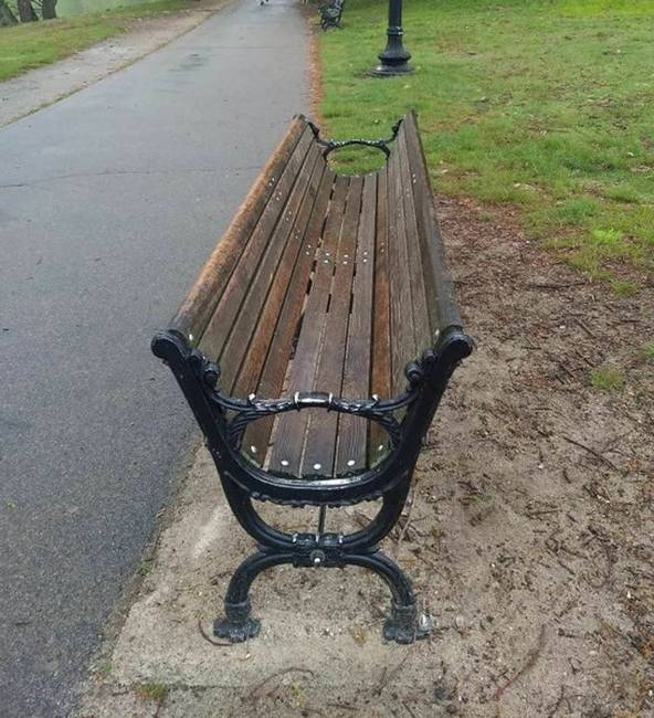 Nem tudjuk, hogy mire való, de az biztos, hogy nem ülésre.