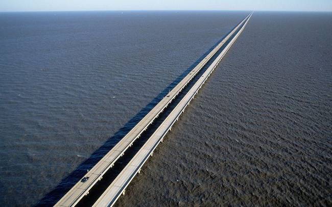 A Pontchartrain-tó hídja, Louisiana