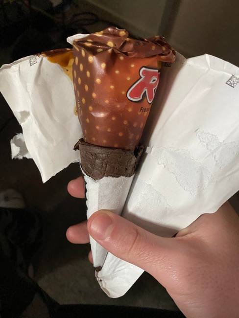 „Kibontottam a fagylaltom, és egy másik becsomagolt fagyit találtam a belsejében."
