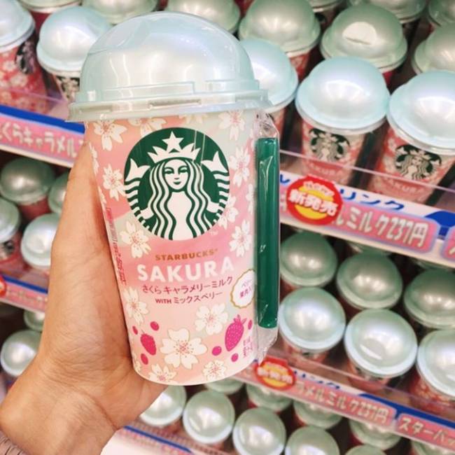 A Starbucks cseresznyevirág ízű kávét árul Japánban.