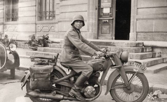 A Duna sekély vize felfedte a háborús titkot: egy szinte ép Wehrmacht motorkerékpárt találtak Budapesten