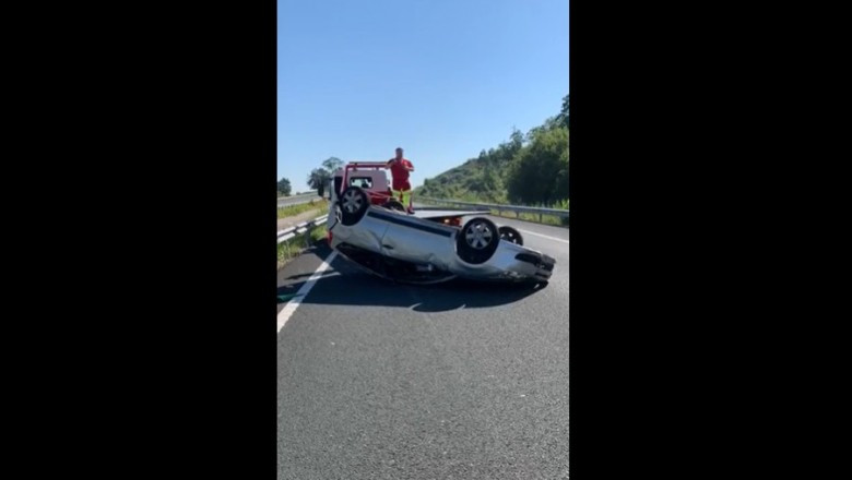 Valószínűleg ez volt az első munkanapja ennek az autómentősnek, és könnyen lehet, hogy az utolsó is