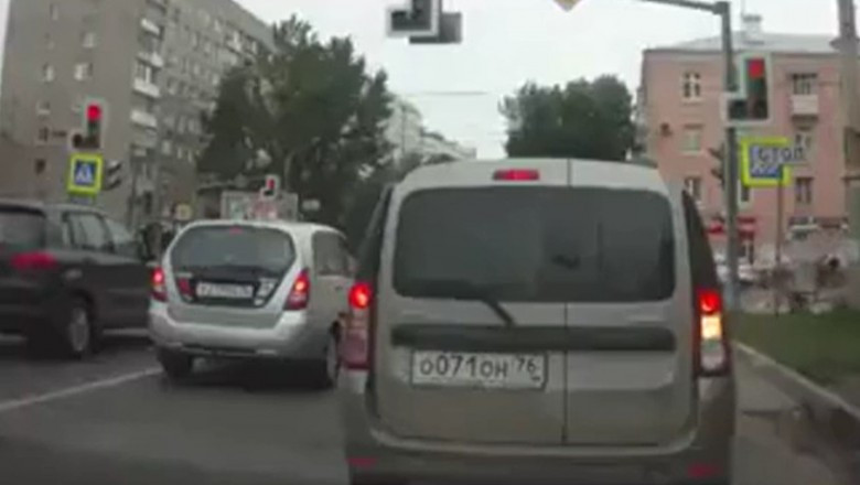 Amikor úgy gondolod, hogy már mindent láttál, akkor valaki küld egy ilyen dashcam videót