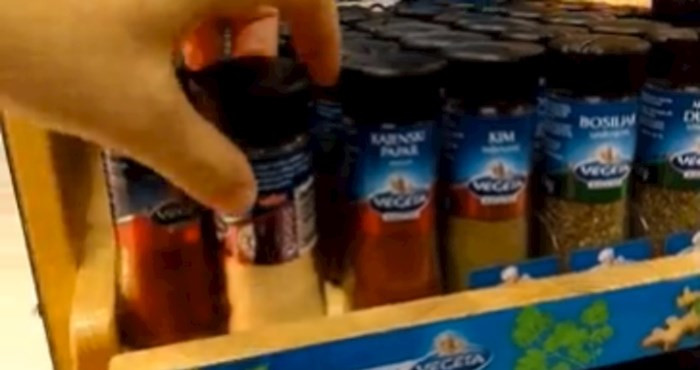 Rafinált, vagy kegyetlen? Nézd meg, mi történik, amikor felfordítasz egy Vegeta fűszert