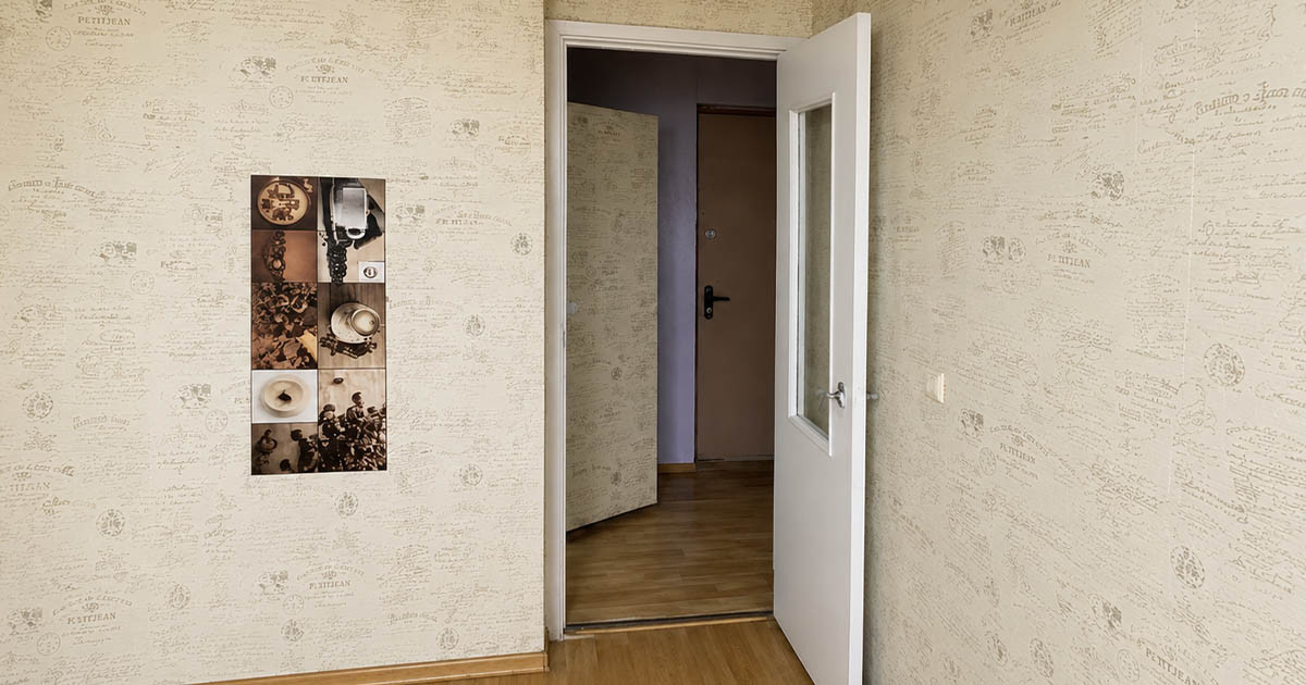 Édesanyámnak vettünk egy 35 m²-es egyszobás lakást és olcsón, de teljes körűen felújítottuk. Megmutatom, hogyan nézett ki előtte és utána