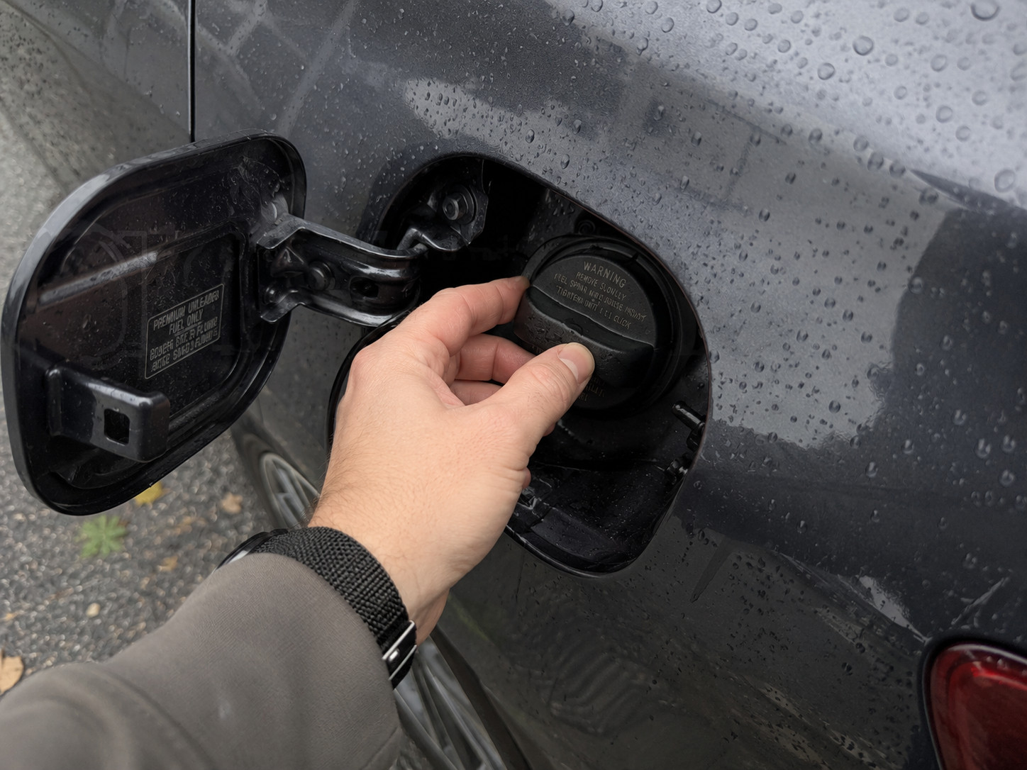 Hogyan állapíthatod meg, hogy rossz benzint tankoltál-e bele: Egyszerűen elmagyarázom