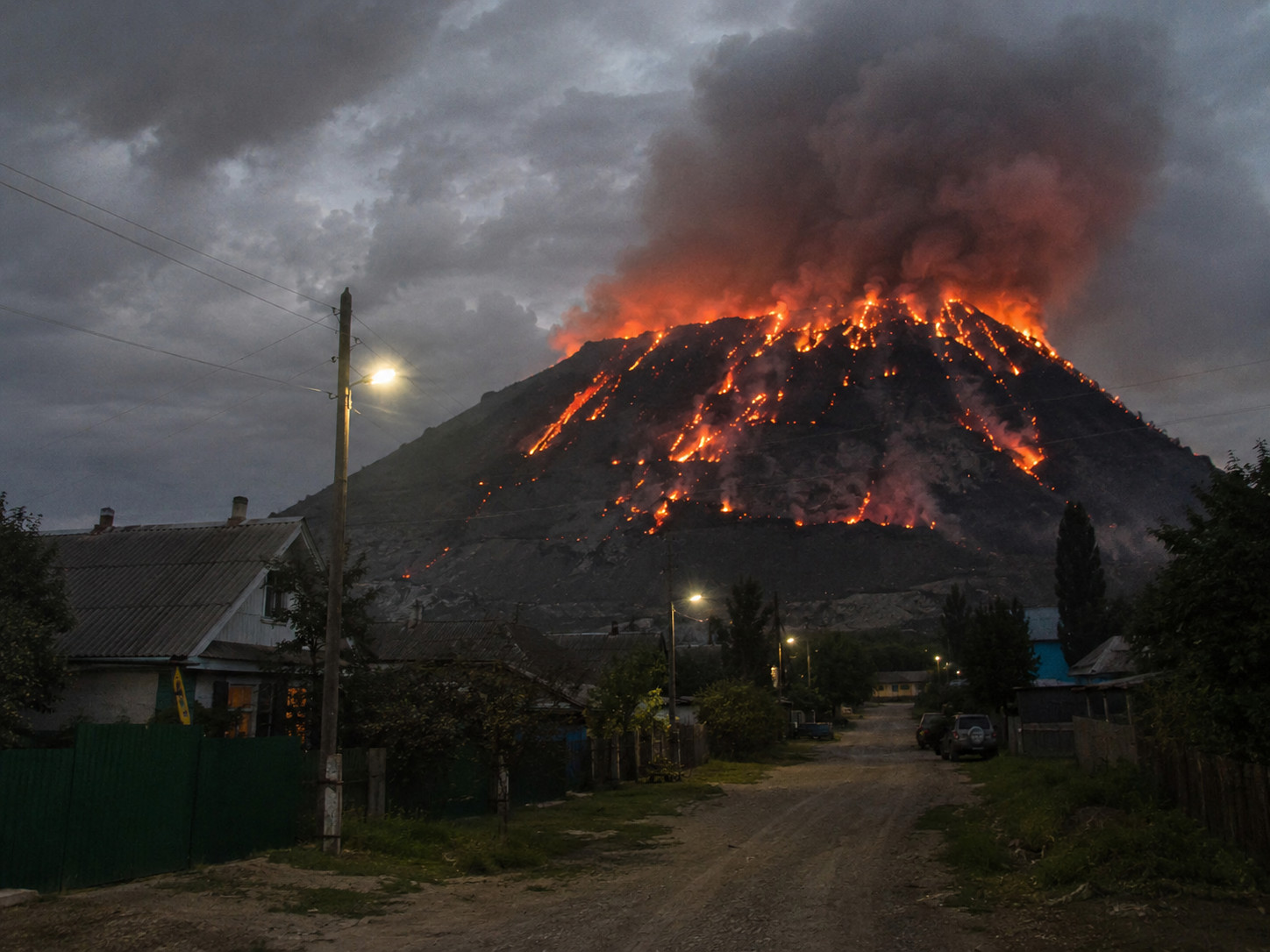 Miért égnek évtizedekig a meddőhányók – és miért nem lehet őket egyszerűen vízzel leönteni?