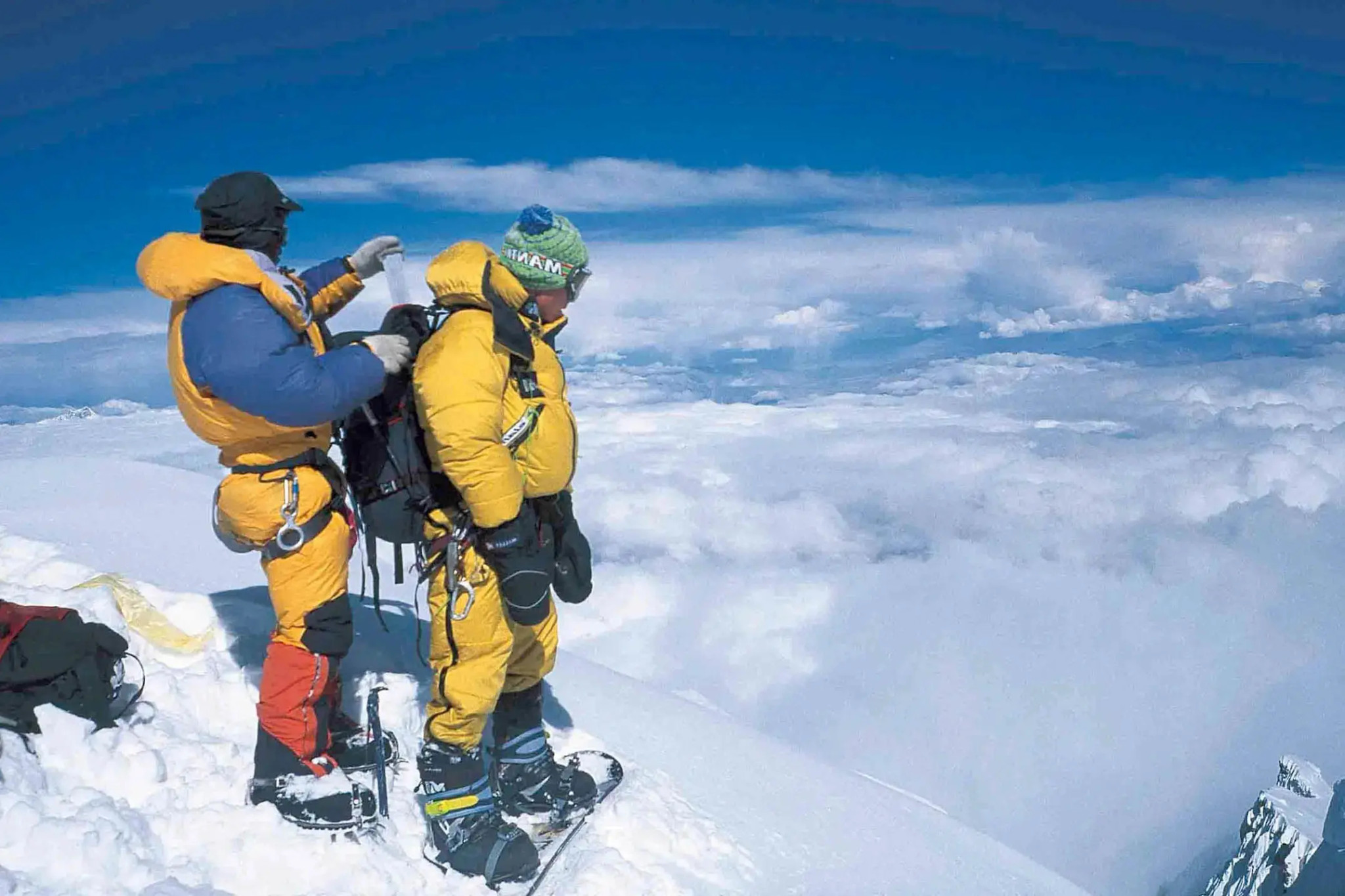 Az egyetlen ember a világon, aki megpróbált snowboardon lecsúszni az Everest csúcsáról. Marco Siffredi emlékére