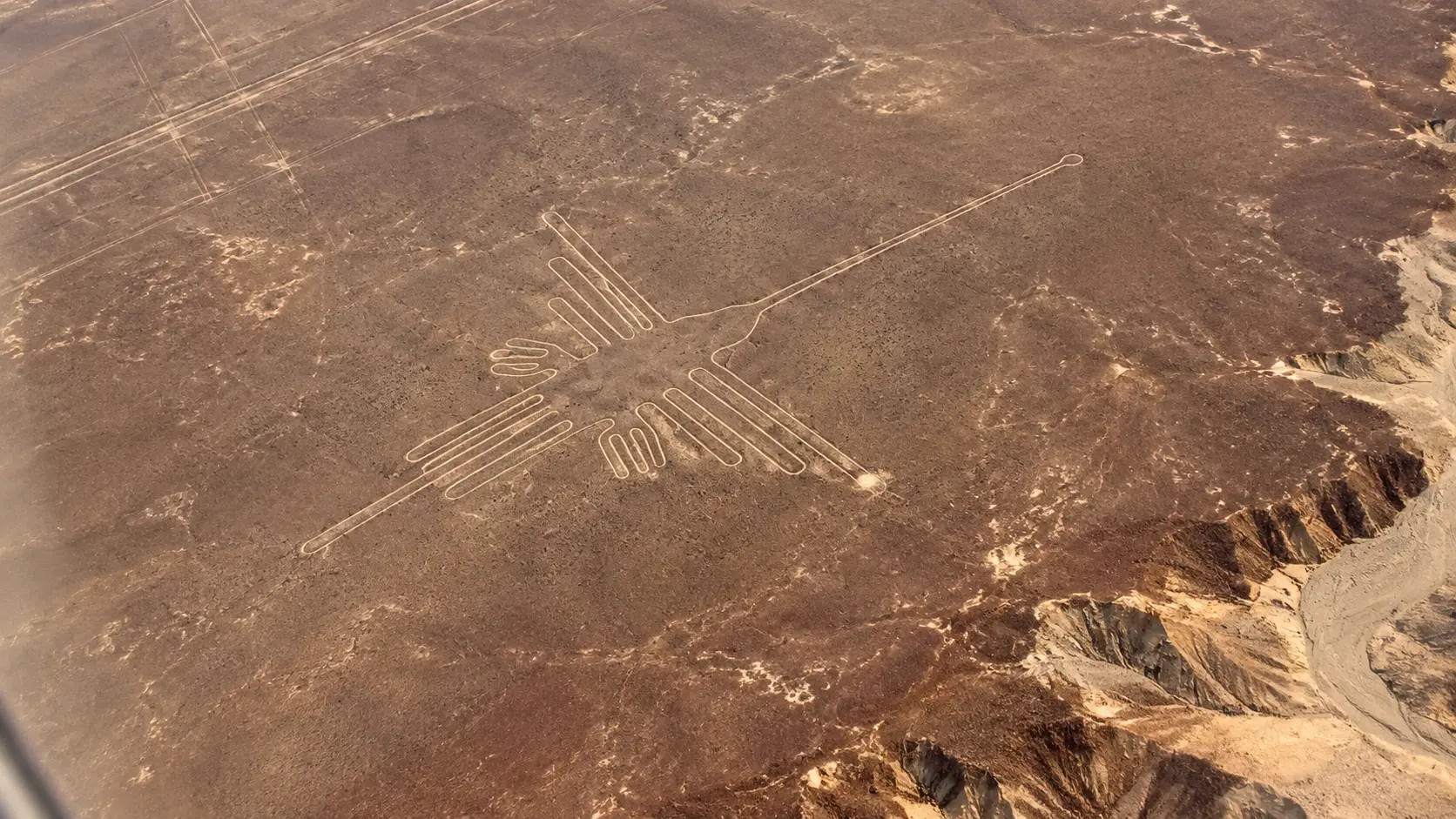 A Nazca-vonalak rejtélye: Miért hozott létre egy ősi civilizáció óriási rajzokat a sivatagban?